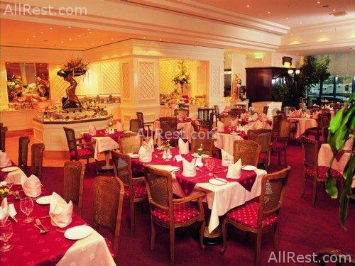 Ramada Continental Hotel 6